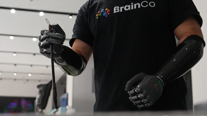 目前市场上的数据可视化交互设计工具种类繁多，大致可以分为以下几类：